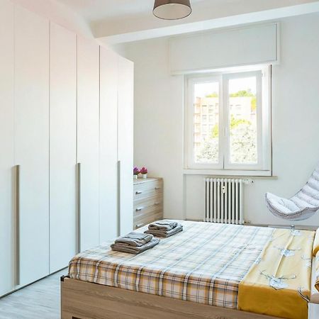 Large Suite Home Milan - Duomo Zewnętrze zdjęcie